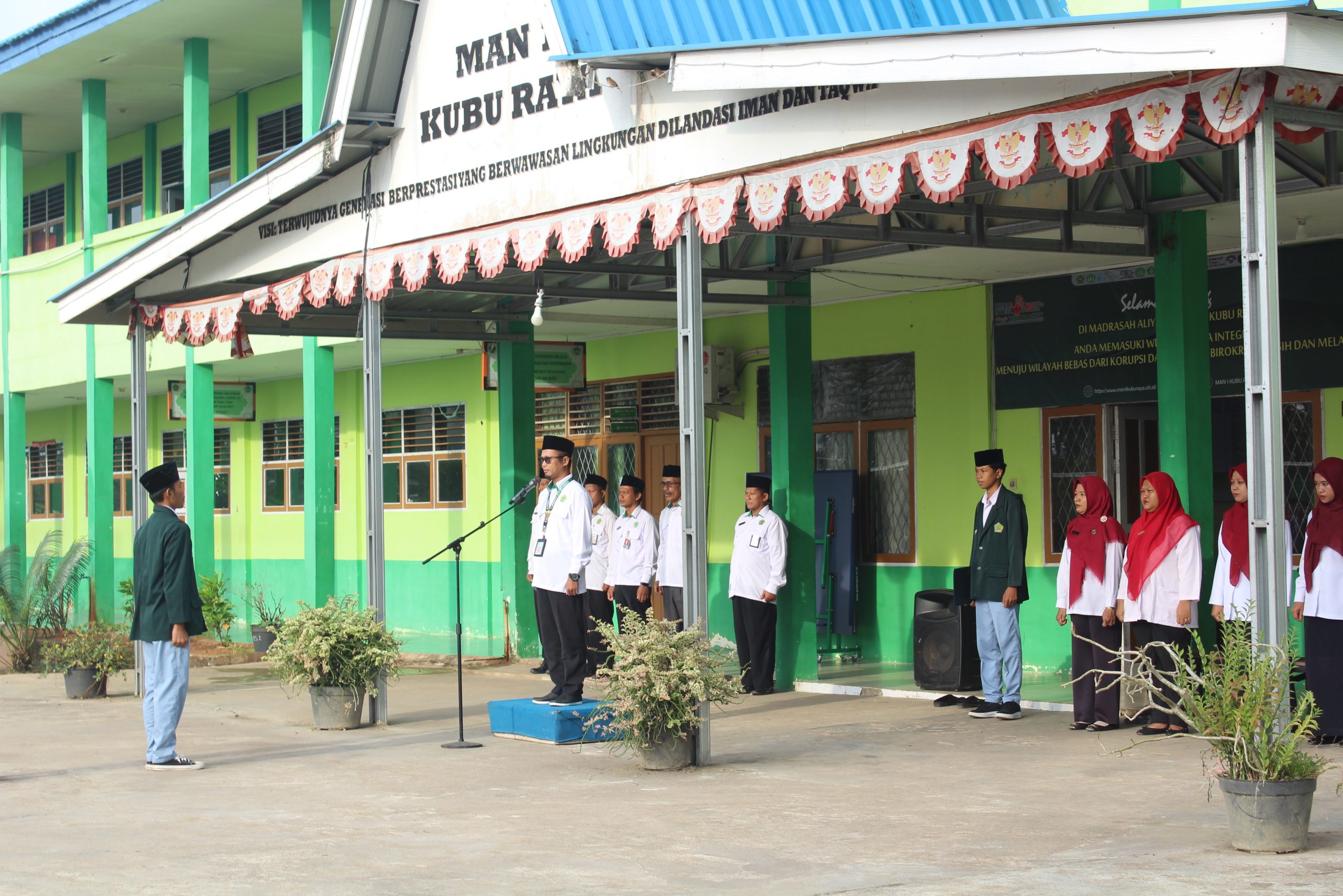 Waka Humas MAN 1 Kubu Raya Ajak Siswa Jadi Duta Madrasah