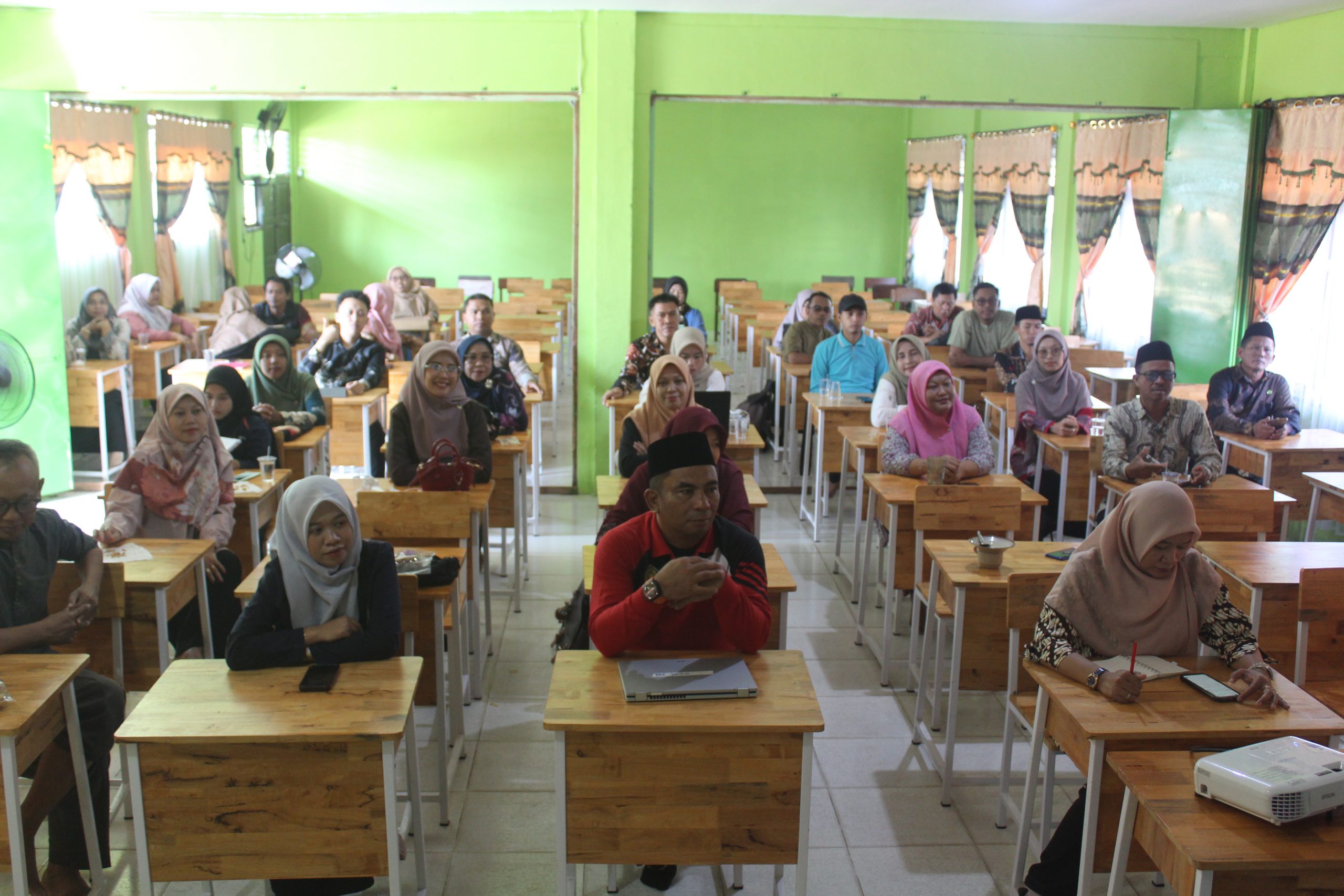 GTK MAN 1 Kubu Raya Ikuti Sosialisasi SPI Pendidikan 2025